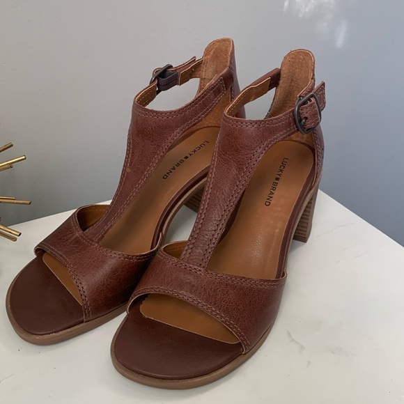 Lucky Brand Sabeni Brown Suede Heels with Chunky Block Heel - Picture 2 of 16